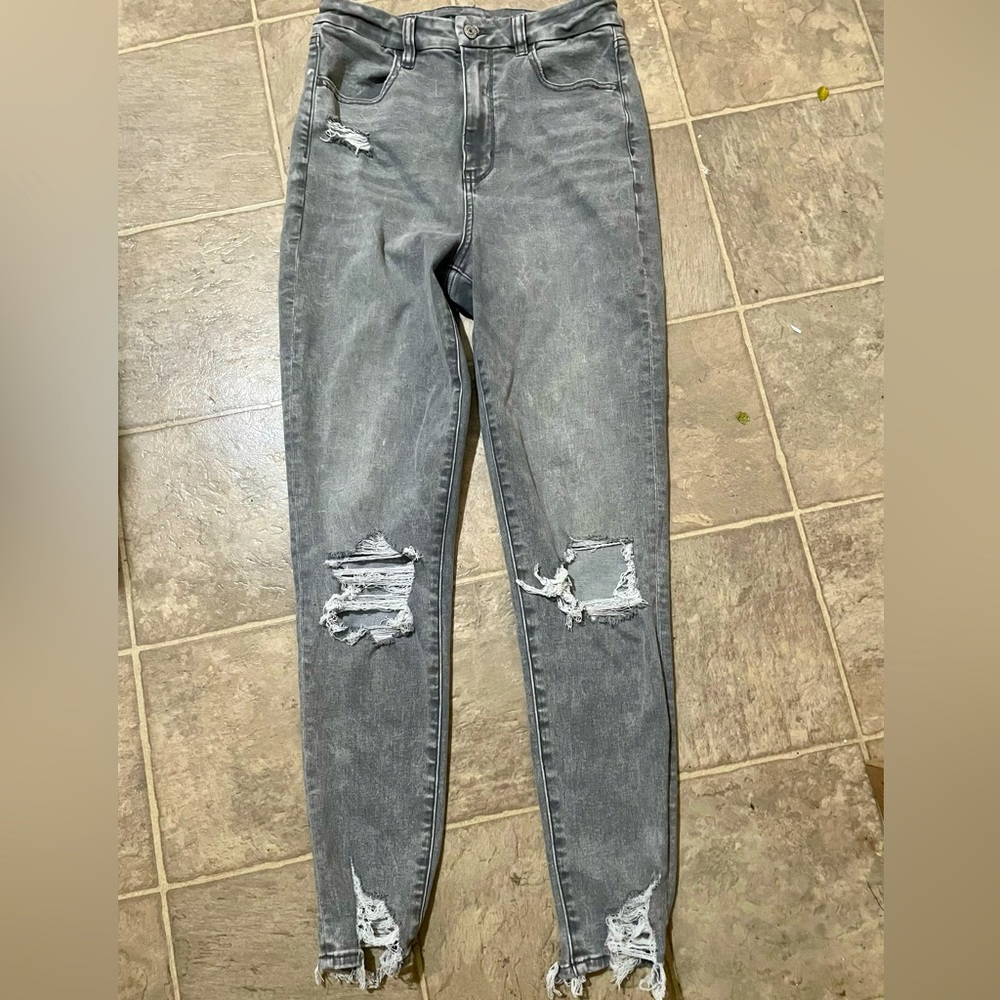 🩵SOLD ON MERC 11/4/23Ladies American Eagle Jeans